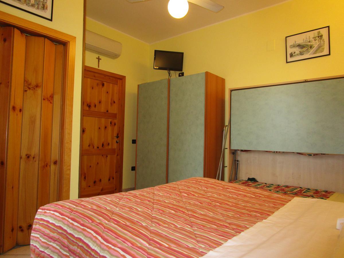Albergo Primavera 세니갈리아 외부 사진